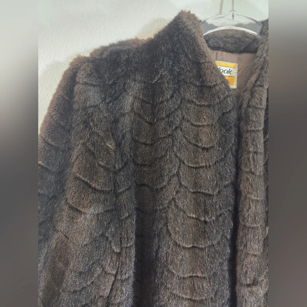 Vintage dark brown faux fur retro fancy elegant formal plush textured coat